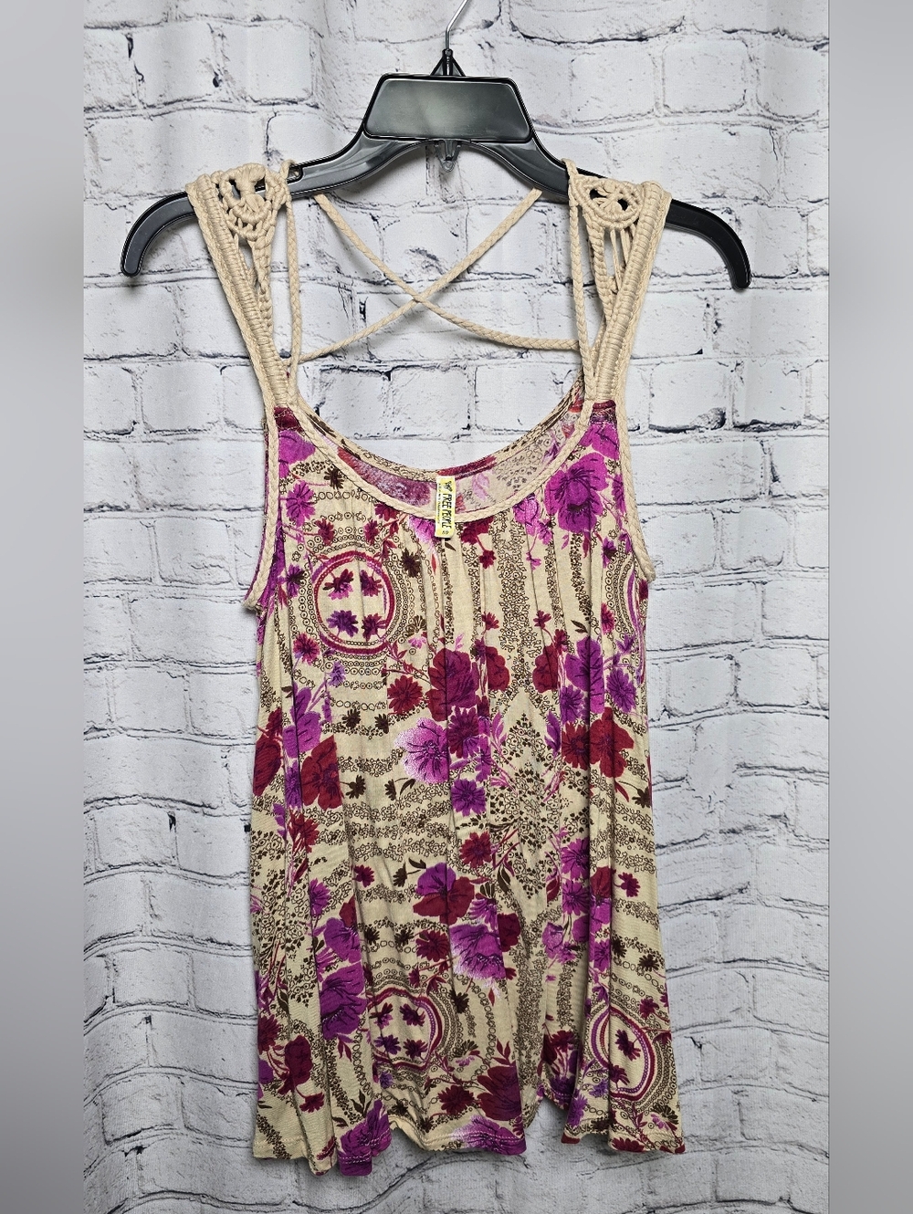 Free People Boho Macramé Strap Floral Tank Top — Cream & Magenta Size Small‎